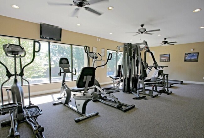 Building Photo - bg0724