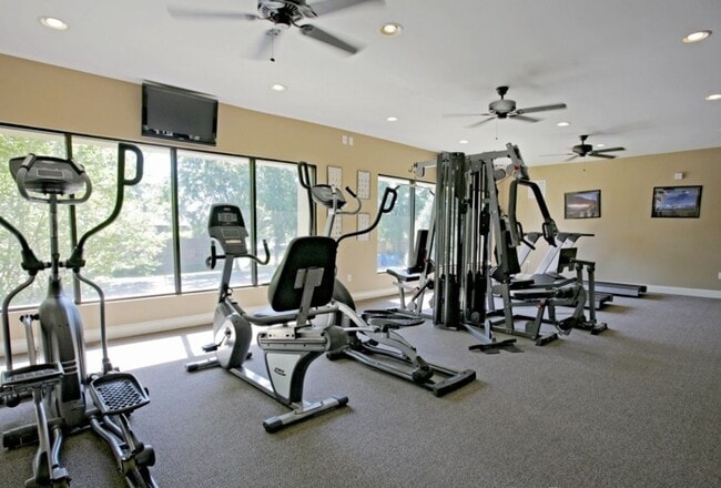 Building Photo - bg0807