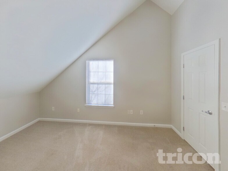 Building Photo - 5324 Brickleberry Way