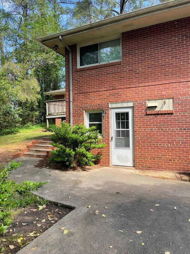 Building Photo - 1204 Gorman St