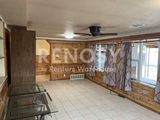 Building Photo - Charming 3-Bedroom Brick Home in North Park Hill – Spacious Yard & Finished Basement