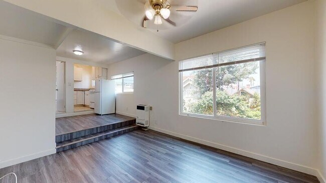 Primary Photo - 14 Wavecrest Ave