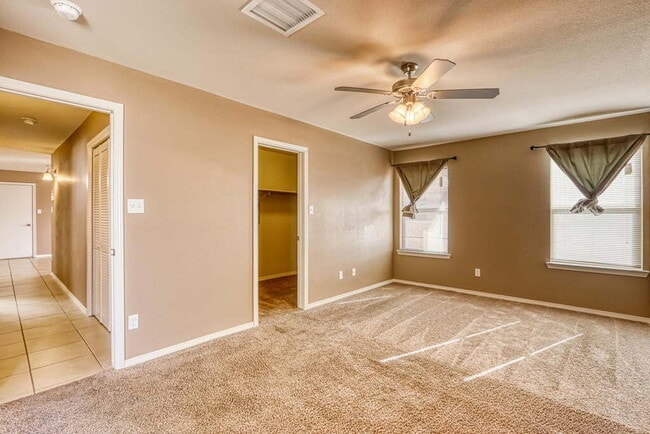 Building Photo - Cozy and Beautiful Home-3217 Willie Cager El Paso, Texas 79938 Lease today!