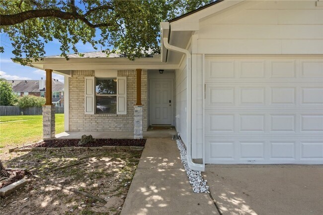 Building Photo - 4330 Spring Garden Dr