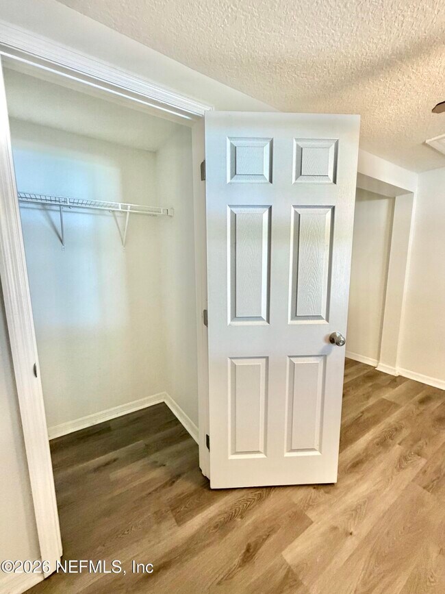 Building Photo - 8264 Devoe St