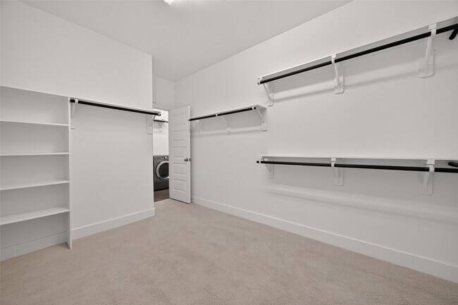 Building Photo - 25109 Pinebrook Grove Ln