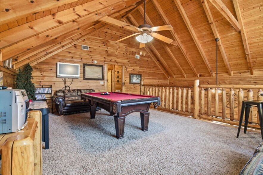 Building Photo - 2329 Bogle Spring Loop