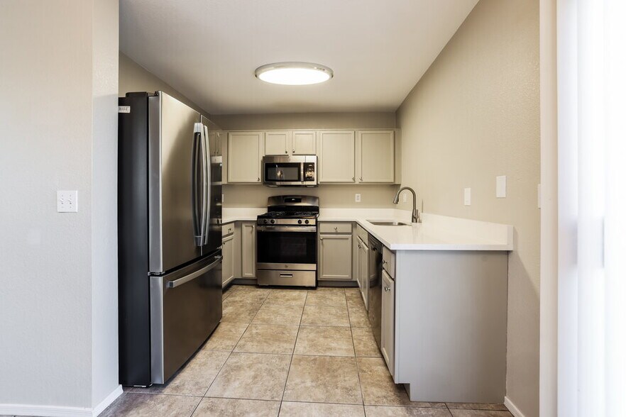Building Photo - 5243 S Via Laguna Blanca