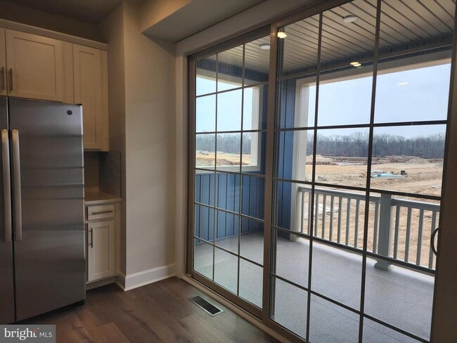 Building Photo - 2111 Collington Pl