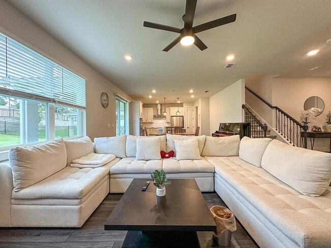 Building Photo - 4608 Gliding Wave St