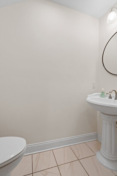 Building Photo - 36 Independence Way