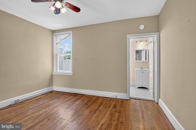 Building Photo - 2228 Taggert St
