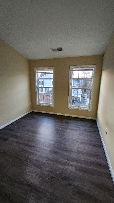 Building Photo - 25146 Harpenden Terrace