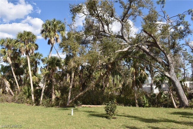 Building Photo - 2140 Yalta Terrace