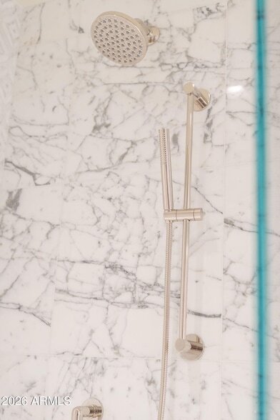 Building Photo - 6587 N Palmeraie Blvd