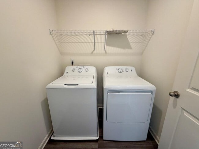 Building Photo - 1232 Fagiolo St