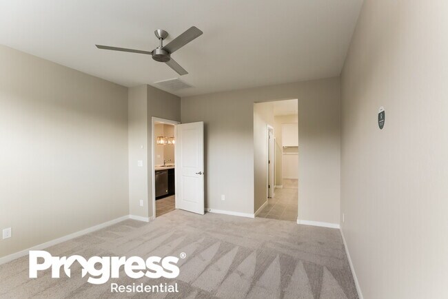 Building Photo - 4732 S 69th Ave