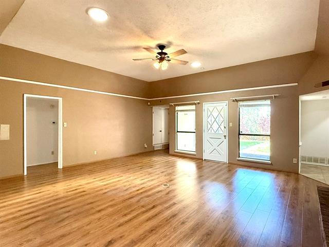 Building Photo - 4545 Fremont Ln