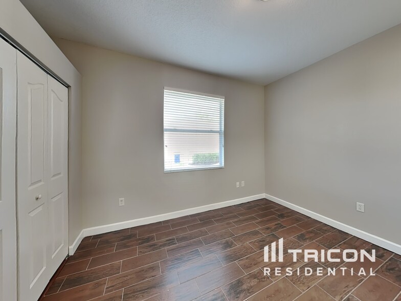 Building Photo - 9208 64th Ct E