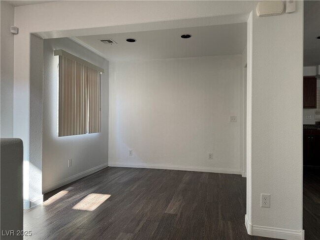 Building Photo - 10556 Gibbous Moon Dr