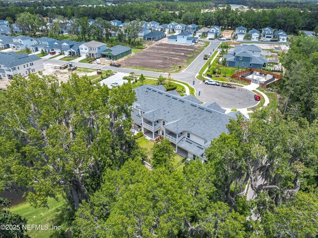 Building Photo - 27 Oak Pk Dr
