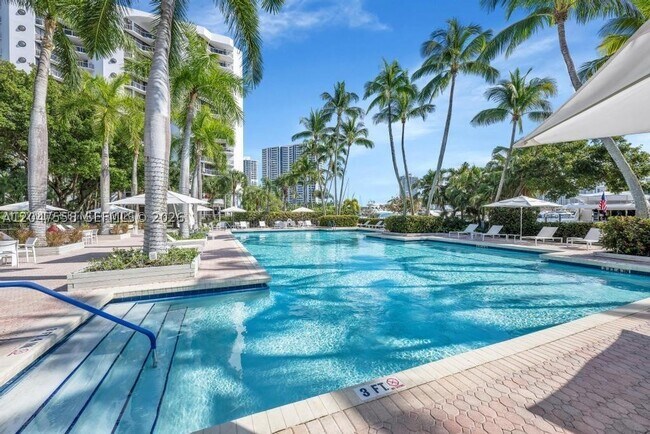 Building Photo - 3640 Yacht Club Dr