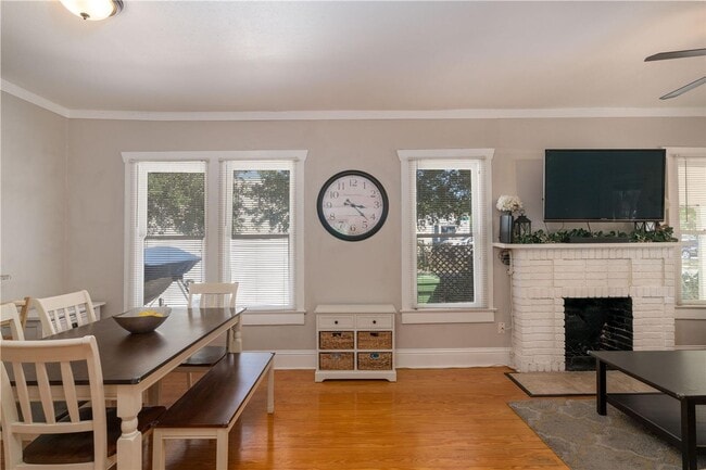 Building Photo - Live Wilder: Historic Charm Steps from Tam...