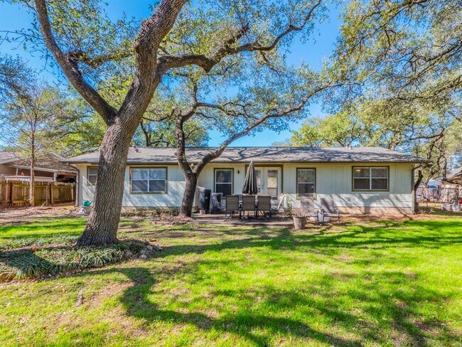 Building Photo - 2406 Dijon Dr