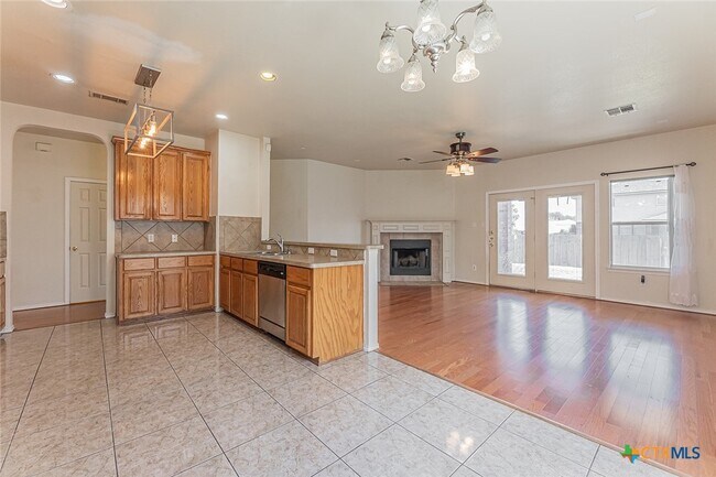 Building Photo - 514 Prospector Trl