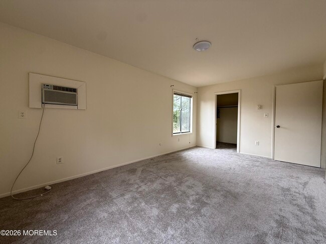 Building Photo - 115 Amberly Dr