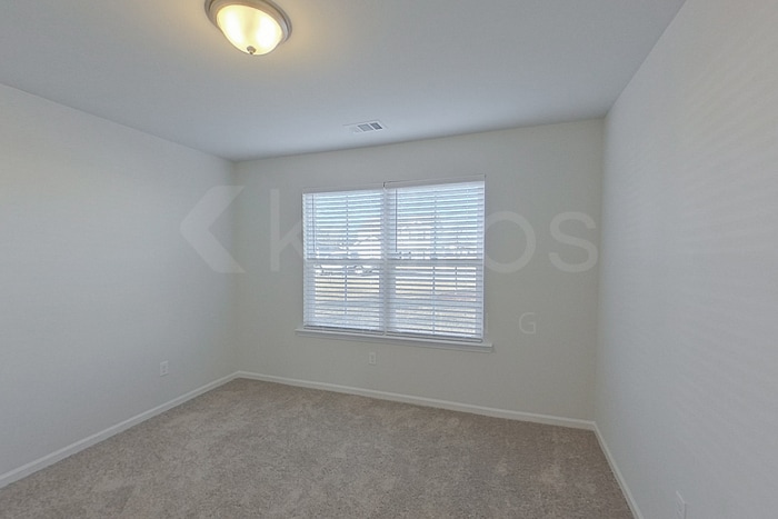 Building Photo - 116 Western Red Cedar Dr
