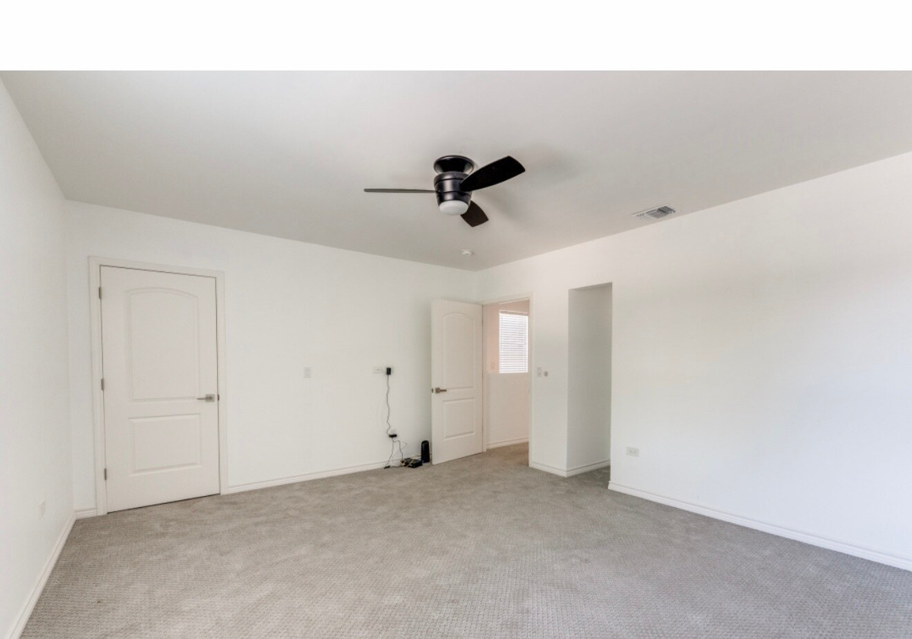 Building Photo - 156 Pioneer Rd