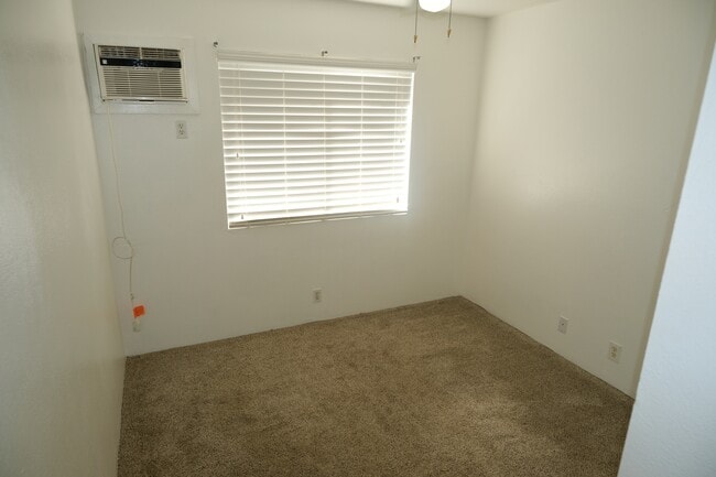 Building Photo - 91-1020C Hoomaka St