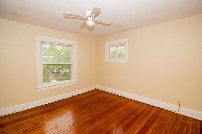 Building Photo - 3 bedroom home near Edgewater Park