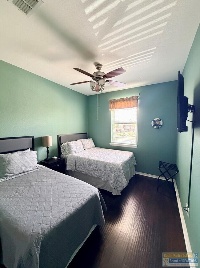 Building Photo - 17 Harbor Point