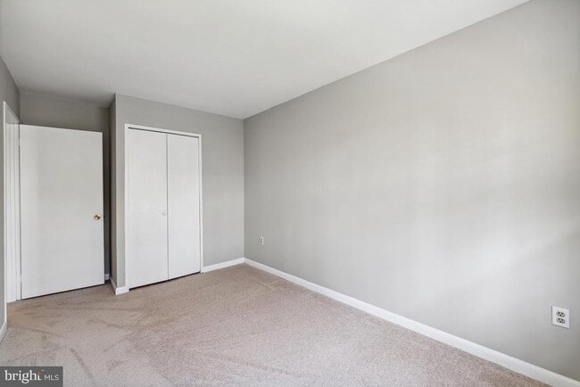 Building Photo - 2053 Headlands Cir