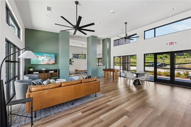 Building Photo - 1390 Cozy Cir SE