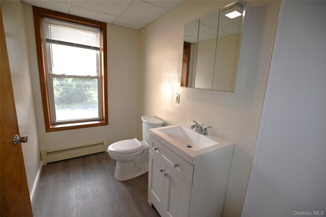 Building Photo - 1298 US-9W