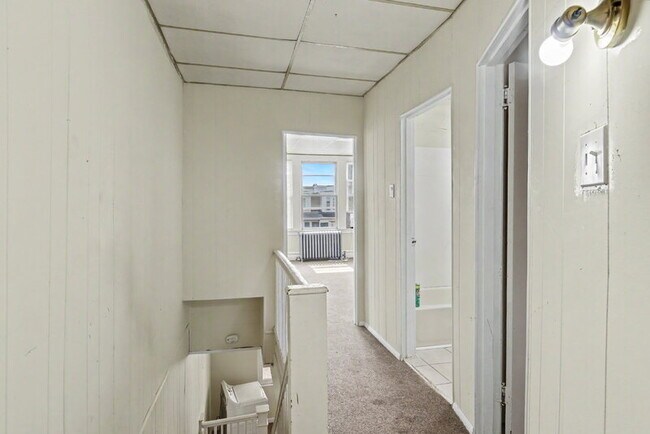 Building Photo - 5335 Willows Ave