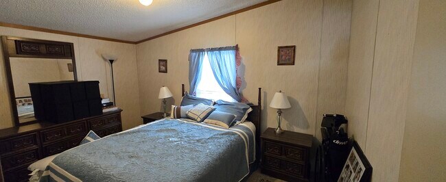 Building Photo - 679 S Eighty Eight Rd