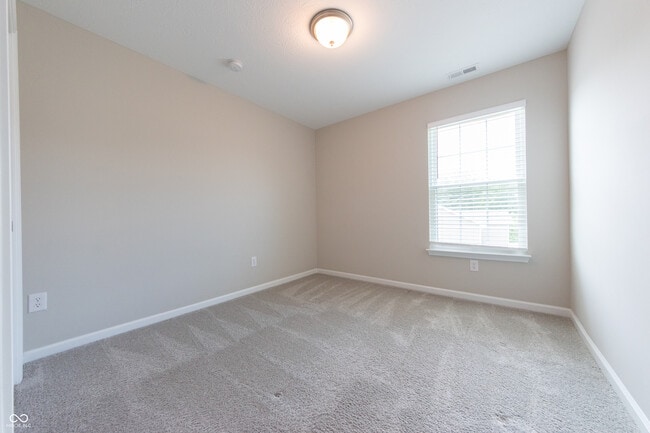 Building Photo - 7042 Pinnacle Dr