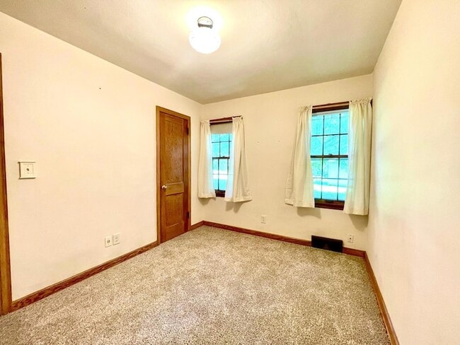 Building Photo - 3260 US-61