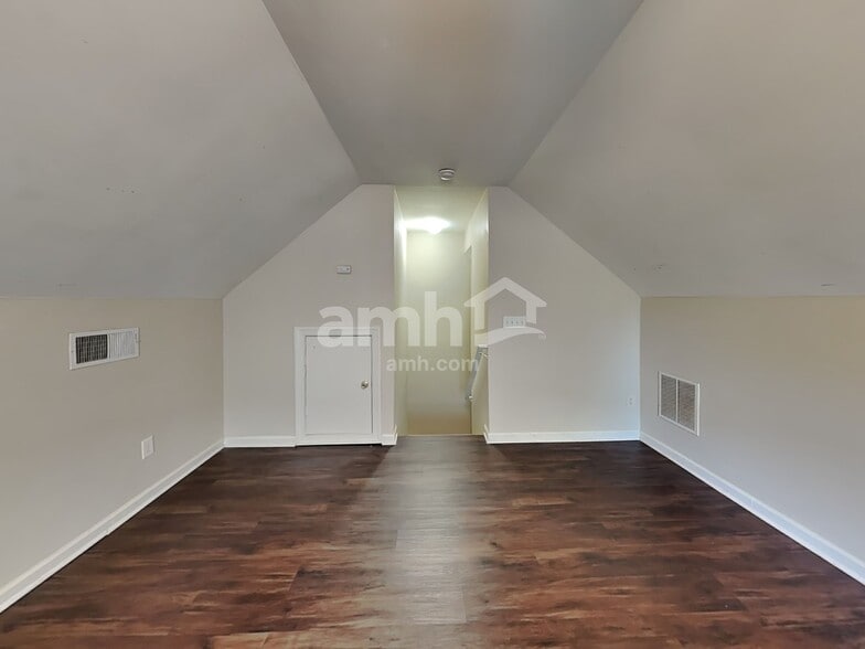 Building Photo - 235 Grand Isle Ct
