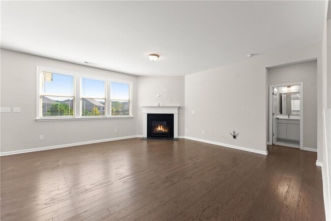 Building Photo - 156 Round Pond Dr