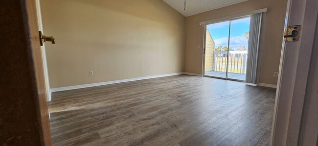 Building Photo - Beautiful 3 Bed 2 Bath Condo in Sweetwater...