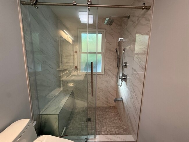 Building Photo - 25 Berkshire Dr