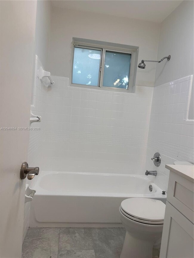 Building Photo - 1130 Cotorro Ave
