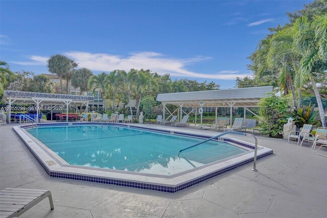 Building Photo - 3530 NW 52nd Ave