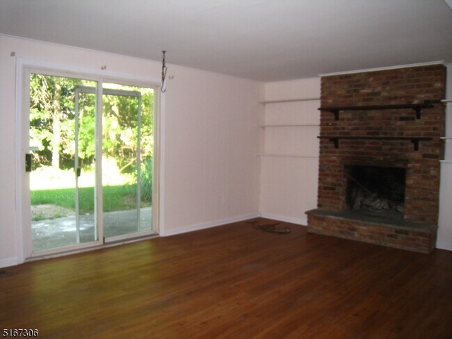 Building Photo - 36 Cortright Rd