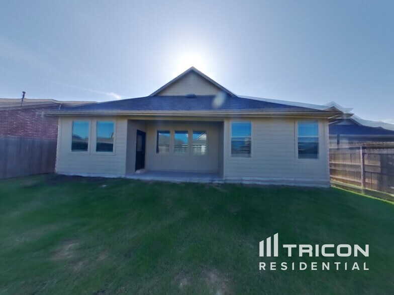 Building Photo - 14817 Silver Blades Ct